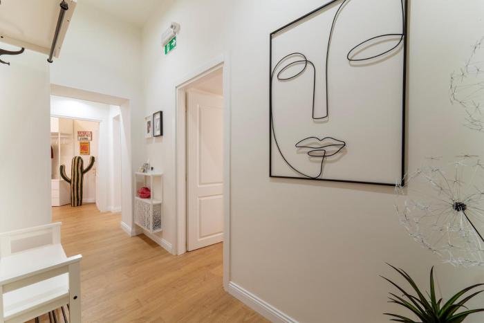 PictaDomus-Albus, Metro Furio Camillo