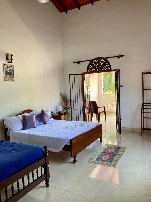 Costas Villa, Tropical Oasis, Mirissa Balcony Room