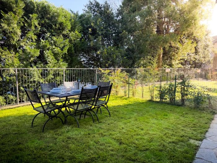 Dimora Larianda - Private Parking and Garden