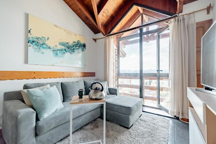 Penthouse con vista a las montañas y lago