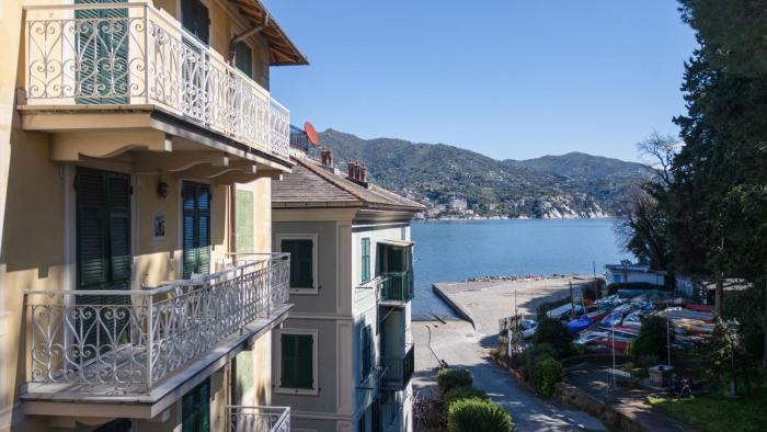 Beachfront, seaview and terrace - Portofino Gulf
