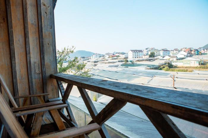 Romantic & Breezy Chalet - September Garden Homestay