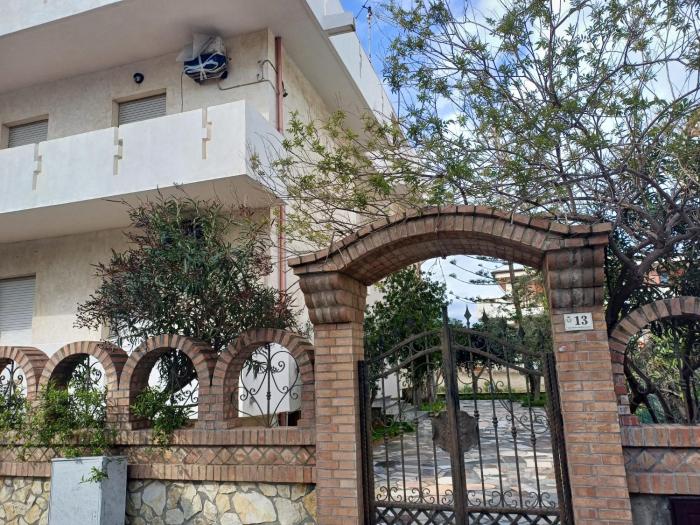 "Bon Repòs" casa vacanza Strongoli Marina