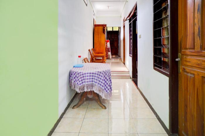 OYO 93069 Penginapan Sumber Rizki