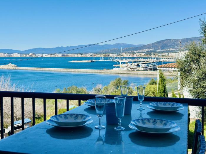 Apartamento en Roses con Terraza y Parking para 6 - ES-258-116