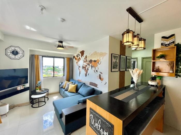 3-Bedroom Condo with Free Pool Access near Abreeza Mall