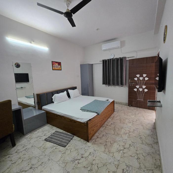 Leela home stay - Single room with washroom
