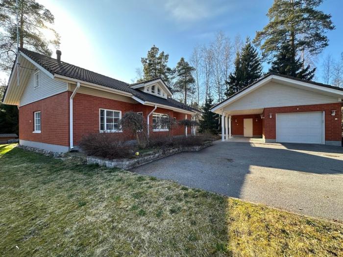 Kotimaailma - House - Pietarsaari