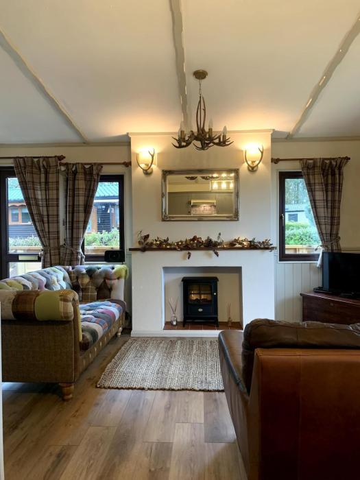 The Woodhouse Cabin 8