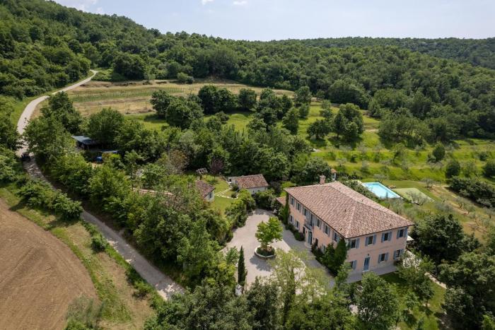 Villa Dramac and Country Estate