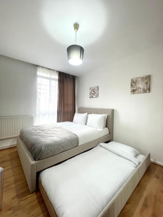 Central London 6 Beds Apartment