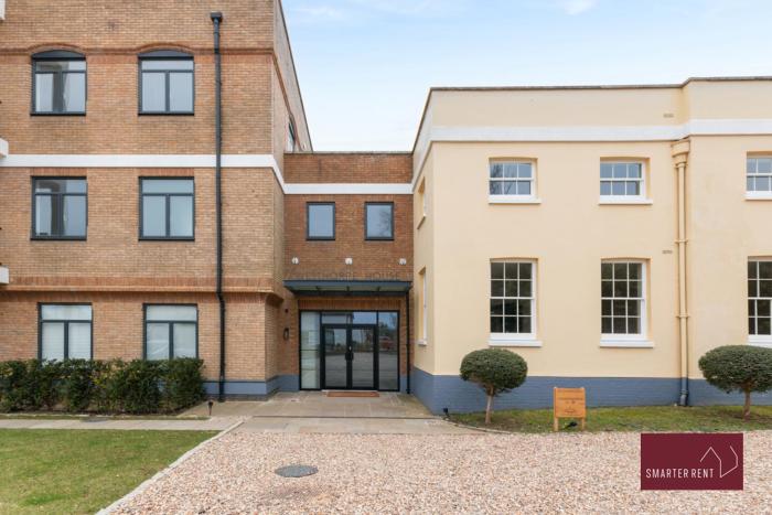 Marlow - 2 Bed Flat In Gated Development