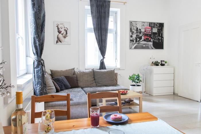 Dora apartment near Buda Castle with PARKING!