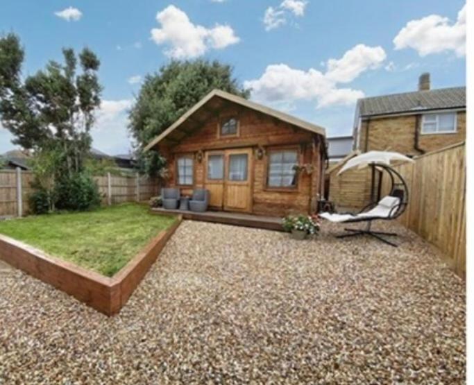 Sea breeze lodge mudeford