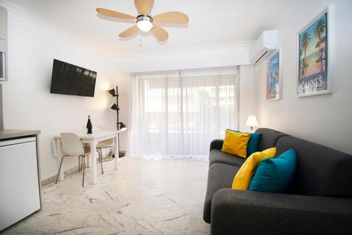 Le Studio Cannois Standing Presta