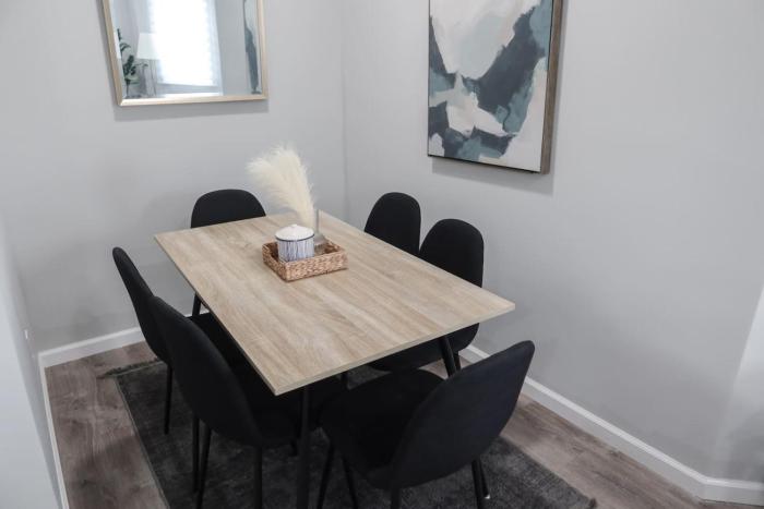 8BR 4BA Home Near NYC -Sleeps 16