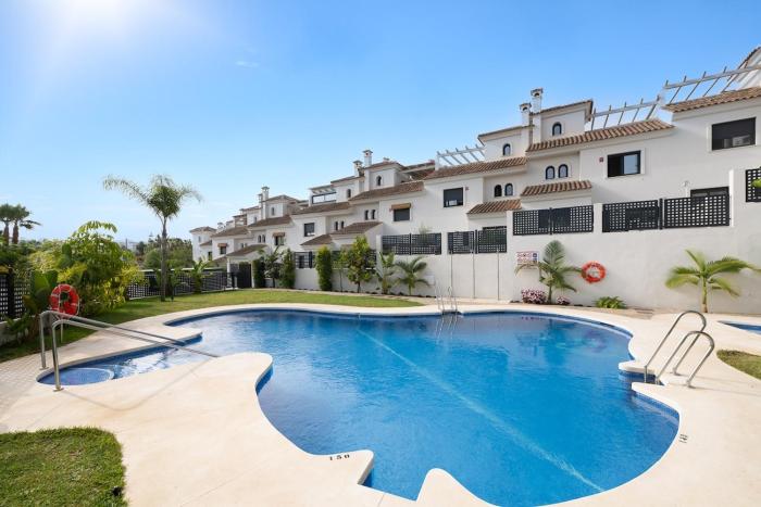 Modern 3-Bedroom Apartment at Agra Residencial