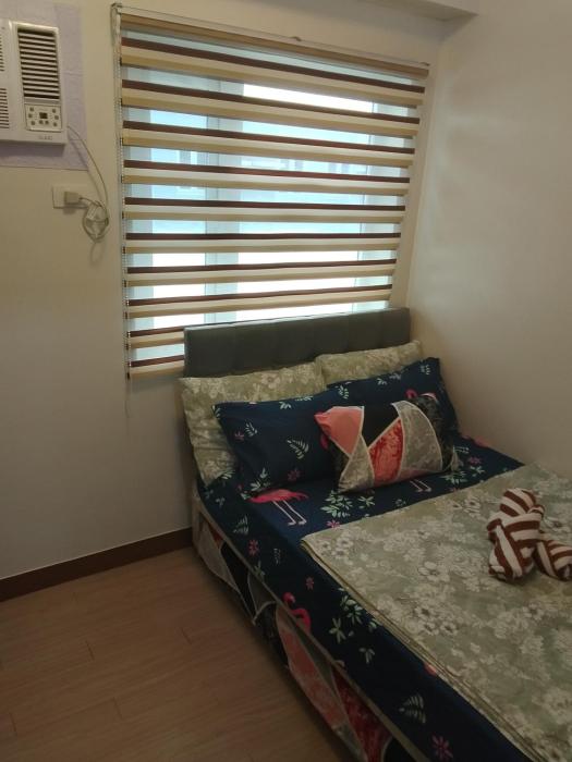 Trees Residences 1 Bedroom with Netflix and Bluetootth Karaoke Speaker with 2 mini Microphone