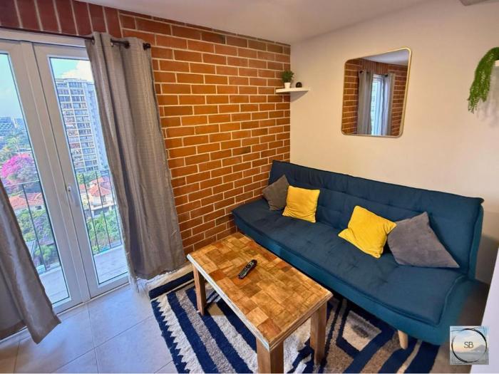 Incredibly Secure, Perfect Location, Central Studio