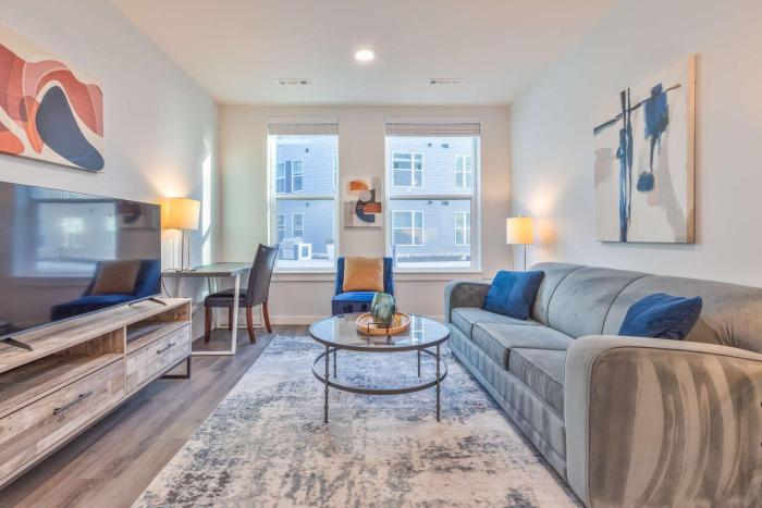 Luxury Apt with Rooftop Terrace and Pool