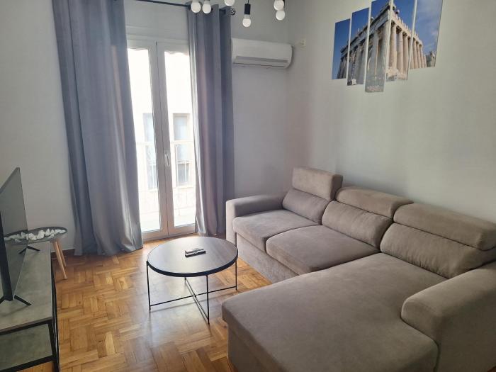 Plaka Luxury Apartment