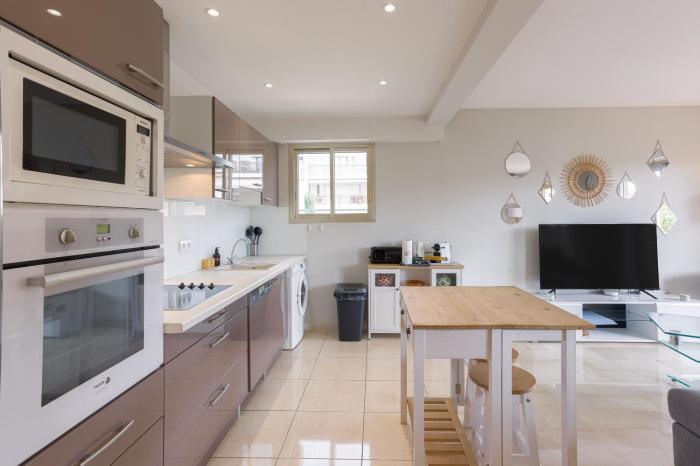 Cannes 77 - Terrasse, spacieux, clim, paisible