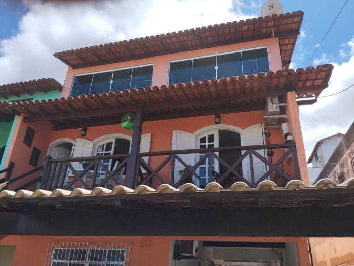 Casa 1,4 km da praia do Forte!