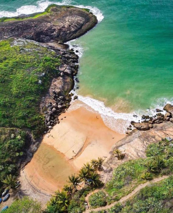 Casa com piscina na Barra do Jucu