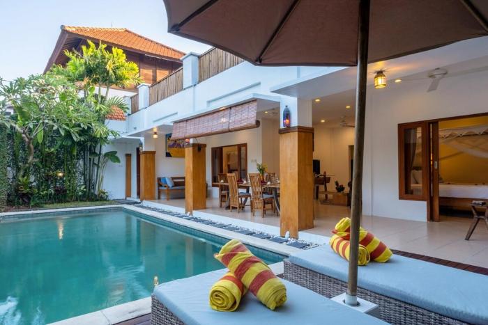 Genta- Petitenget 2BR villa, walk to beach!