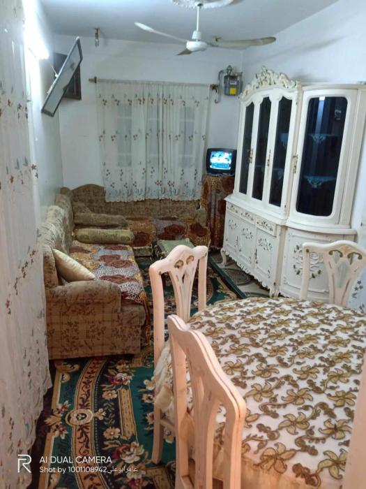 شقة مفروشة للايجار فى دمياط القديمة الشارع الحربى
