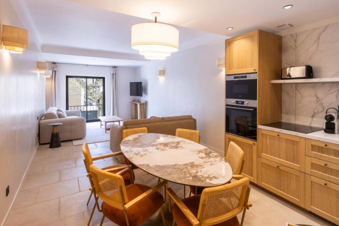 Appartement port de saint Tropez & place des Lices - CLEMENCEAU