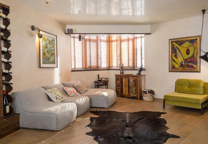 Modern Comfort & Vintage Charm with Panoramic View by Flat Mаnаger