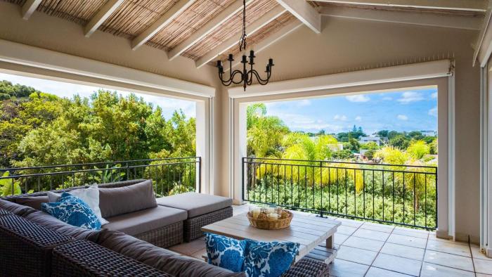 Contemporary Living In Plett