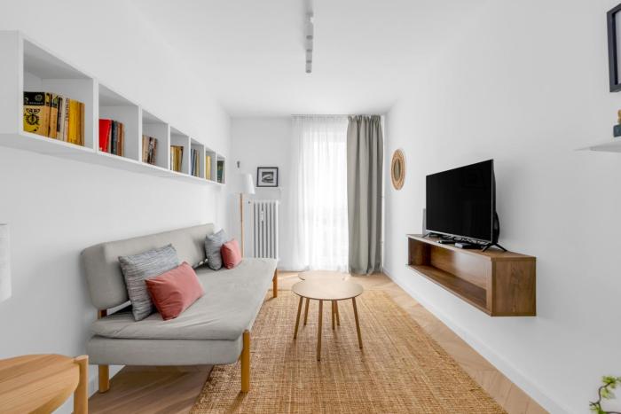 Warszawa Rakowiec Stylish Apartment by BookingHost