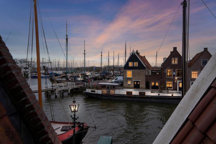 Apartment at the harbor