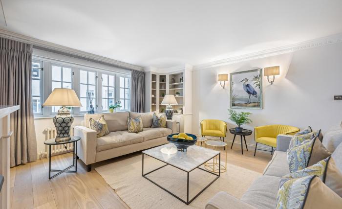 Luxury House in Belgravia with Private Garage - Fit for Royalty - Sleeps up to 7