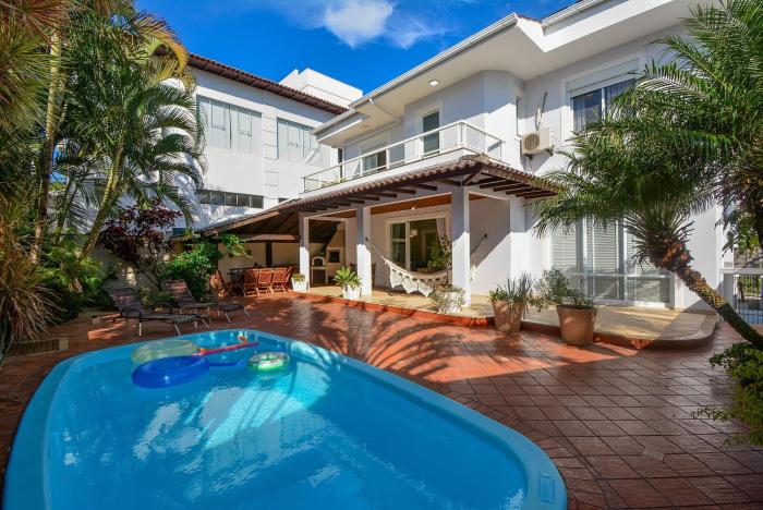 Elegante Casa com Piscina - João Paulo - CEN006