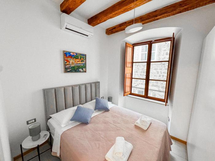 Apartments Lovro & Lena