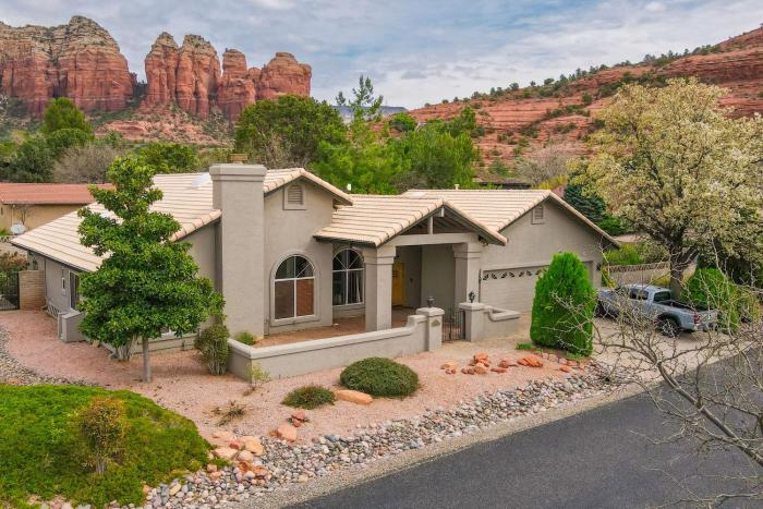 Stunning Sedona Views: Spa, Firepit & Stargazing