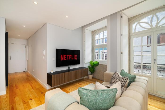 WHome Trendy Cedofeita Loft - Luxe & Light-Filled