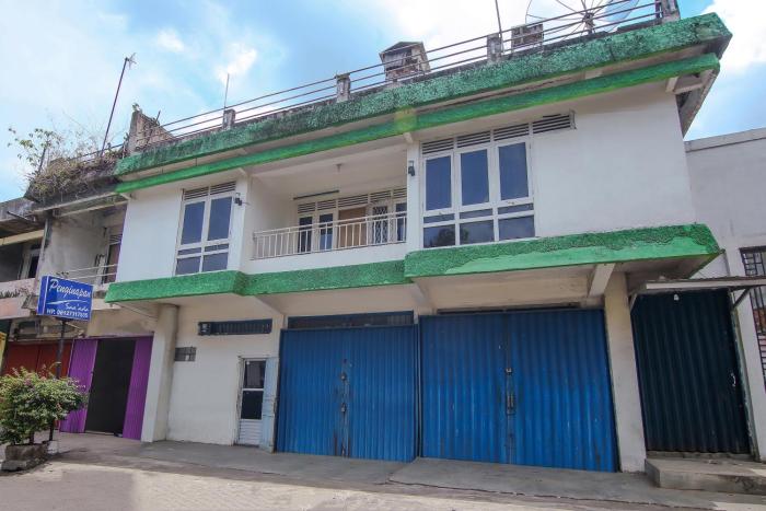 OYO 3242 Penginapan Saaada Syariah