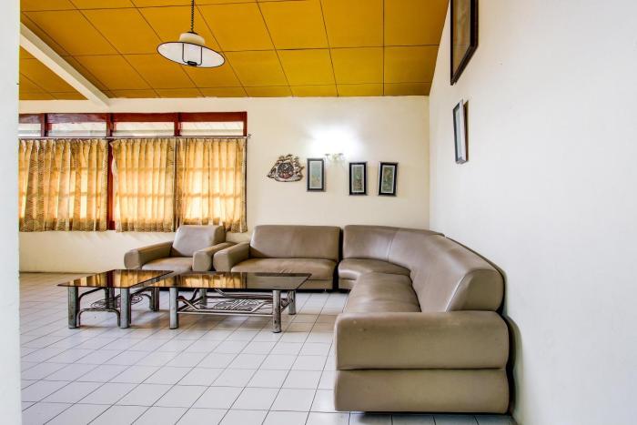 Hotel O Asta Guesthouse