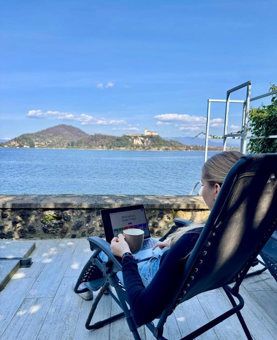 Rest and Relax Arona - On the lake