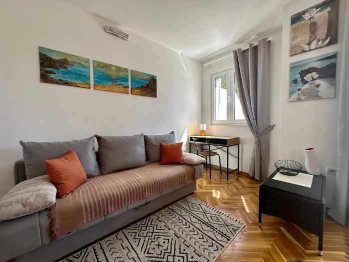 Forest Window 1 Petrovac