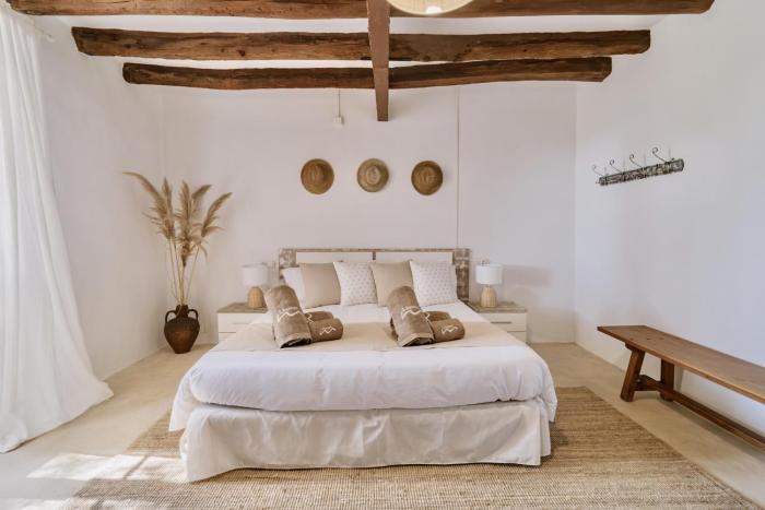 Llampí, Naturaleza, piscina y encanto mallorquín