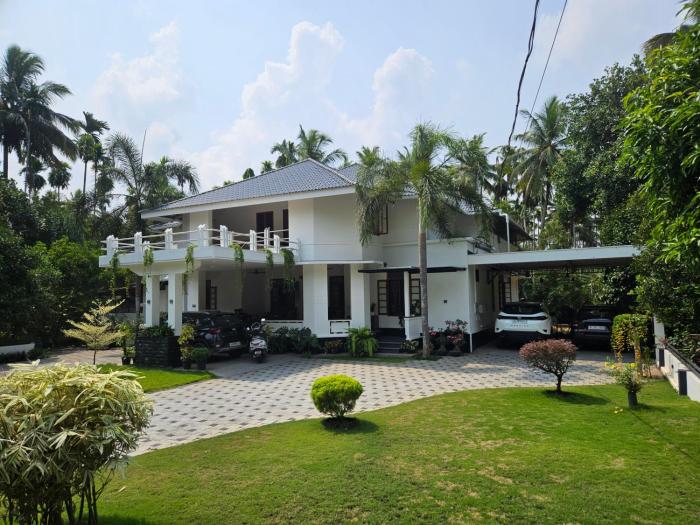 Eden Garden by Kattumana