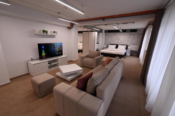 Alexandar Square Suites
