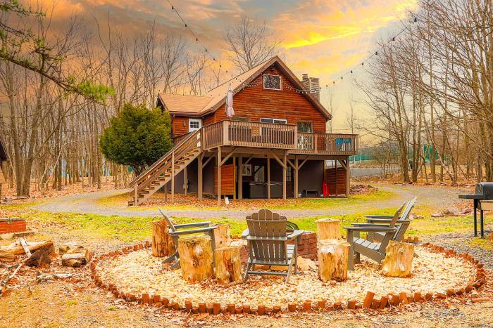 Fall Luxury Poconos Giveaway Book 3 Nights