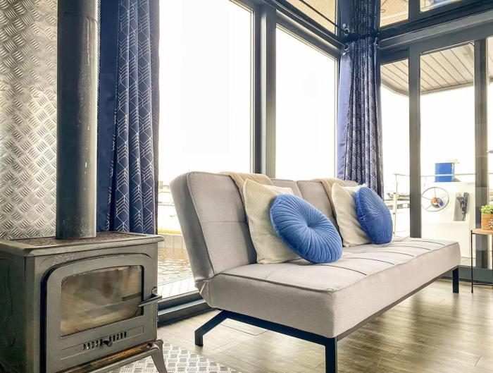 Houseboat Blue Sneekermeer