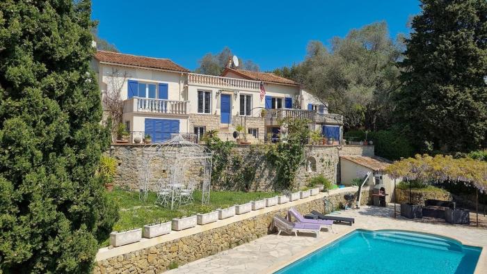 Villa 4 BR with pool, 5 minutes Cannes